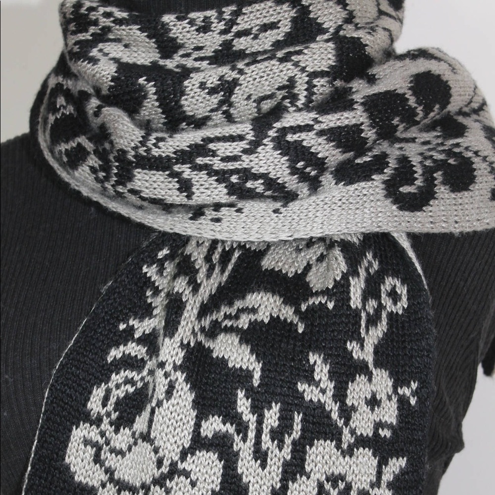 Handmade.Double Knitted reversible scarf